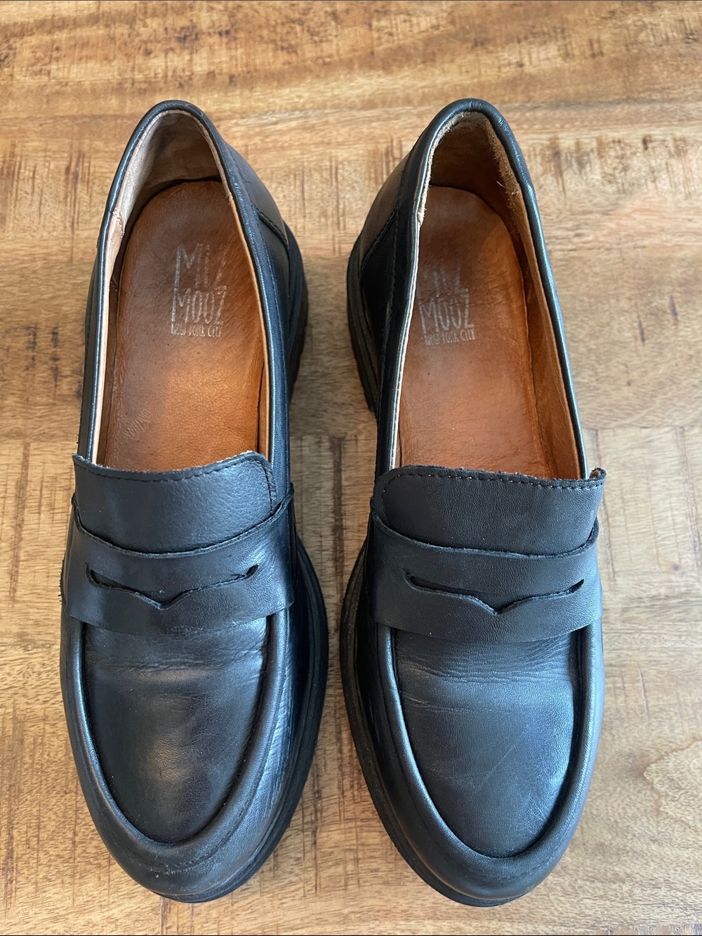 Miz Mooz Legend Loafer 39 Black Platform Chunky 8.5-9 - Picture 3 of 11